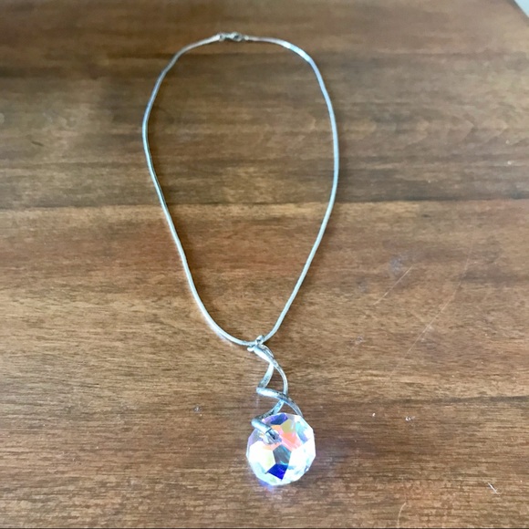 🆕 Dazzling pendant necklace - Picture 3 of 3